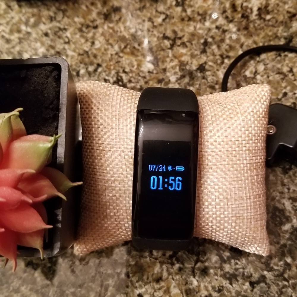 Smart Heart Rate Bracelet